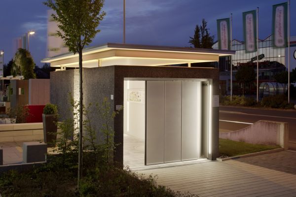 Schaugarten Nürtingen - individuelle Betonfertiggarage mit Beleuchtung
