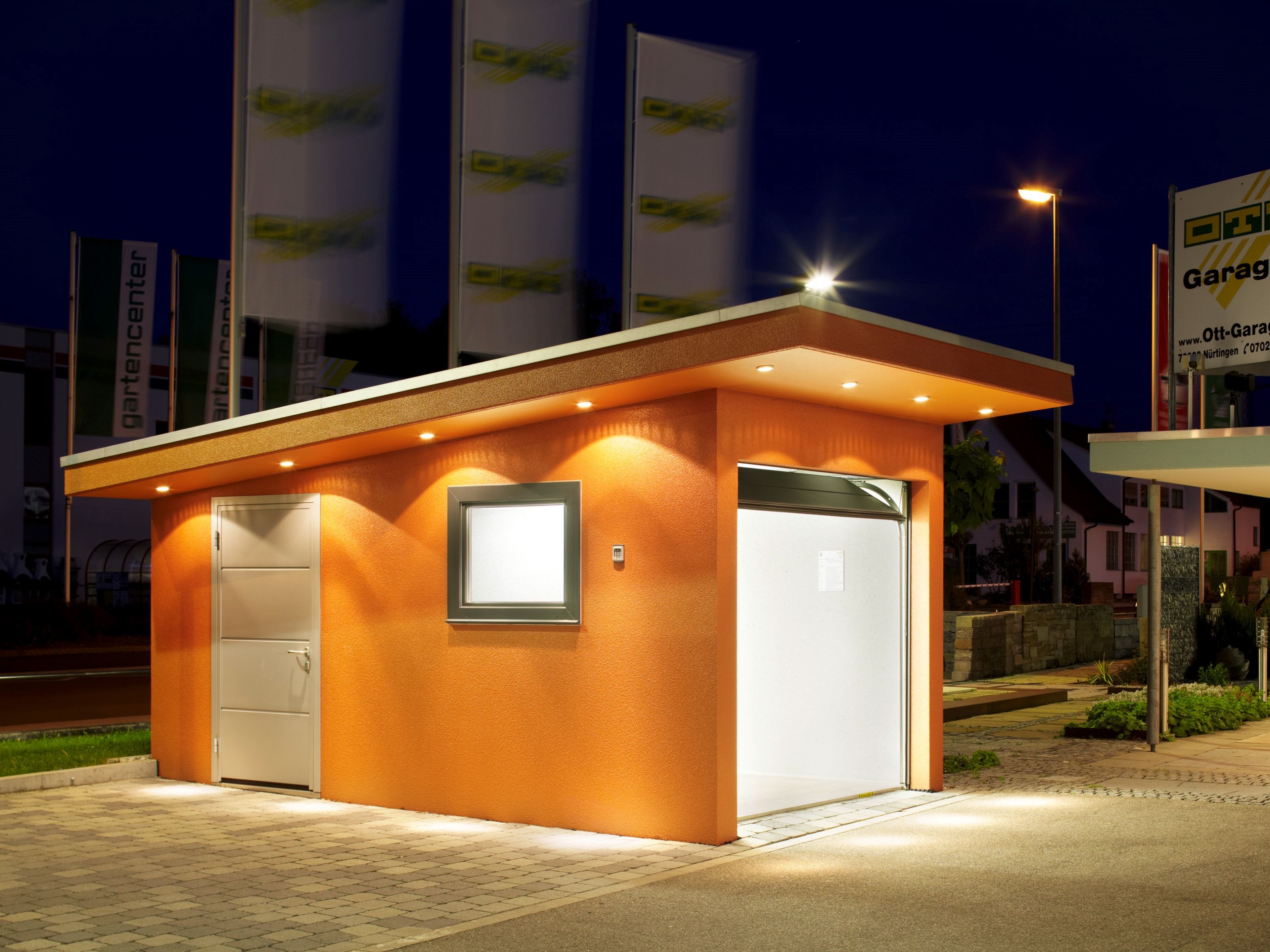 Garage Multo beleuchtet orange